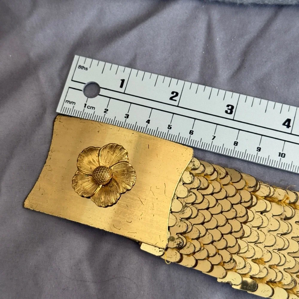 Vtg Gold Tone Metal Flower Belt Elastic Chain‎ Mesh Fishtail Buckle stretch glam